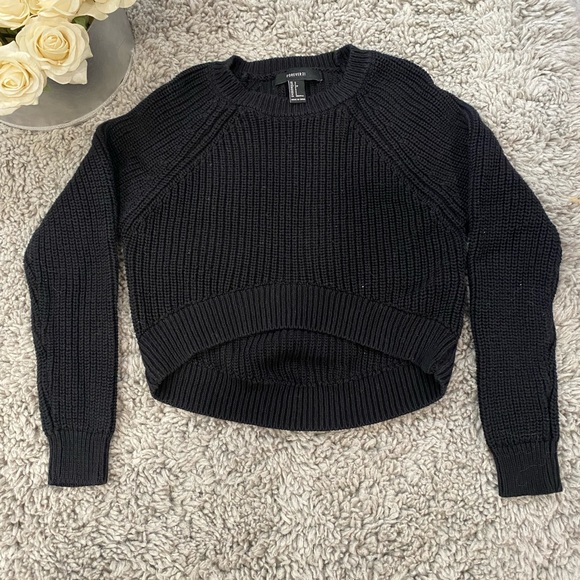 Forever 21 Tops - Forever 21: Black Long Sleeve Crop Top Size Small
